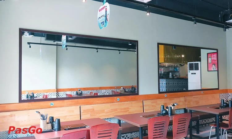 nha-hang-hp3-buffet-lau-nguyen-van-loc-11