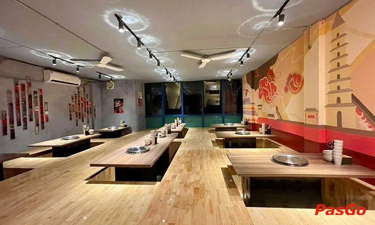 Nhà hàng Hugo BBQ Đê La Thành tiệc nướng không khói kiểu Hàn 12