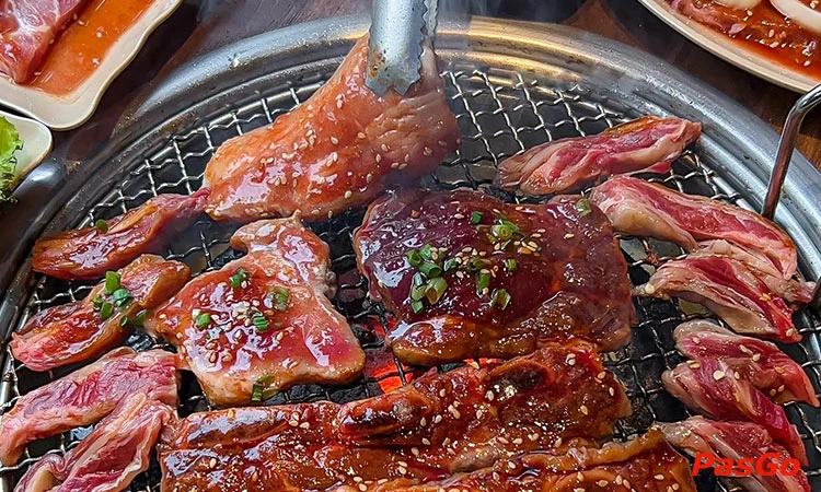 Nhà hàng Hugo BBQ Quan Hoa đại tiệc hơn 60 món nướng lẩu Hàn Quốc 1