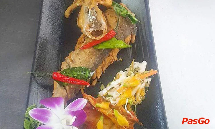 nha-hang-huong-bien-au-co-10