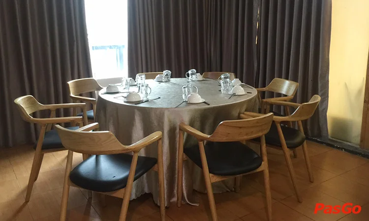 nha-hang-huong-bien-au-co-4