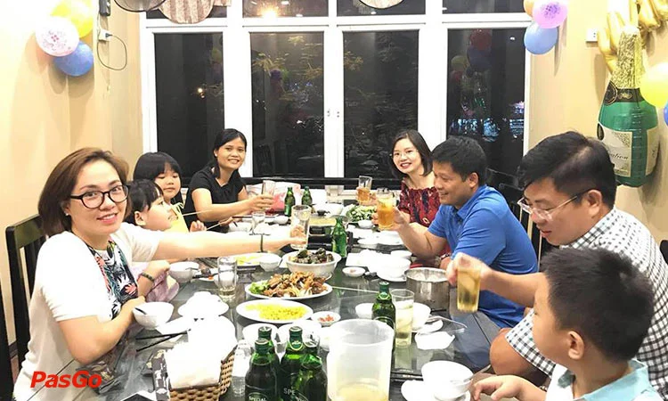 nha-hang-huong-pho-nguyen-khang-11