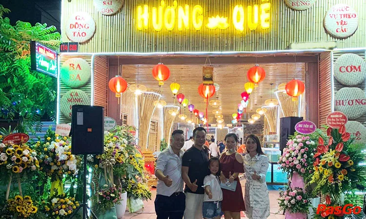 nha-hang-huong-que-nguyen-phong-sac-3