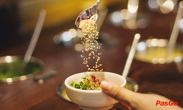 nha-hang-hutong-bigc-thang-long-4