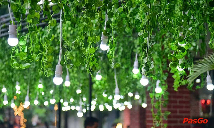 nha-hang-huynh-de-ha-huy-tap-12