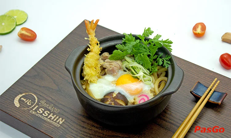 Nhà hàng Isshin Izakaya Vinhomes Central Park chuyên phục vụ món ăn Nhật Bản 7