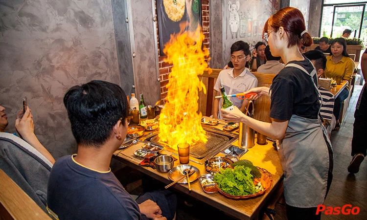 nha-hang-k-pub-aeon-mall-binh-tan-slide-2