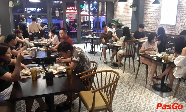 nha-hang-kampong-chicken-house-nguyen-hoang-12