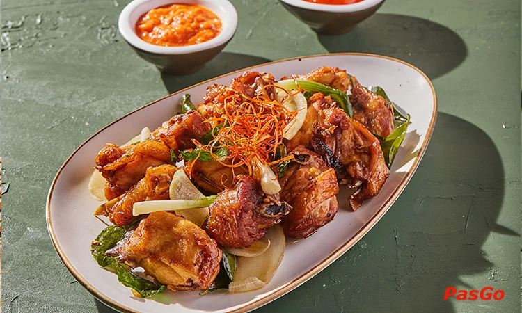 nha-hang-kampong-chicken-house-lo-duc-11