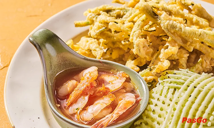 nha-hang-kampong-chicken-house-lo-duc-10