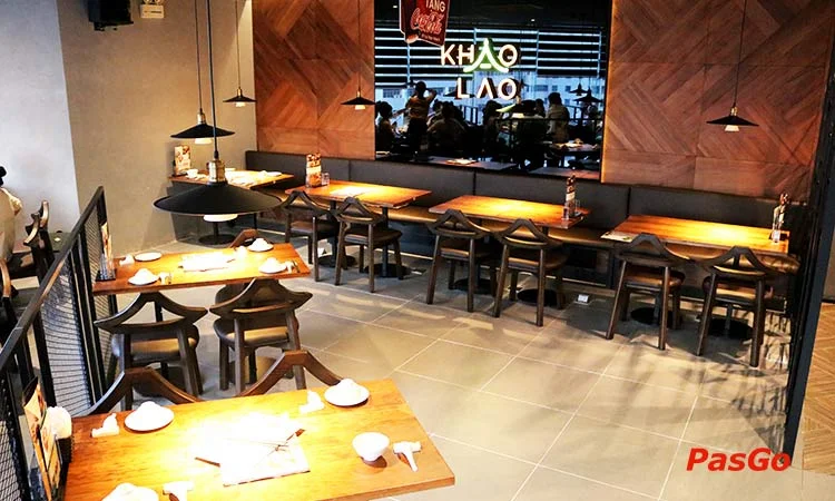 nha-hang-khao-lao-centerpoint-le-van-luong-slide-9