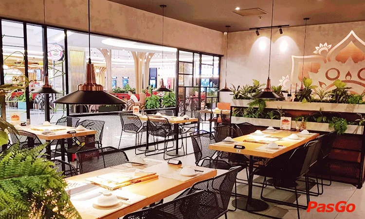 nha-hang-khao-lao-landmark-81-10