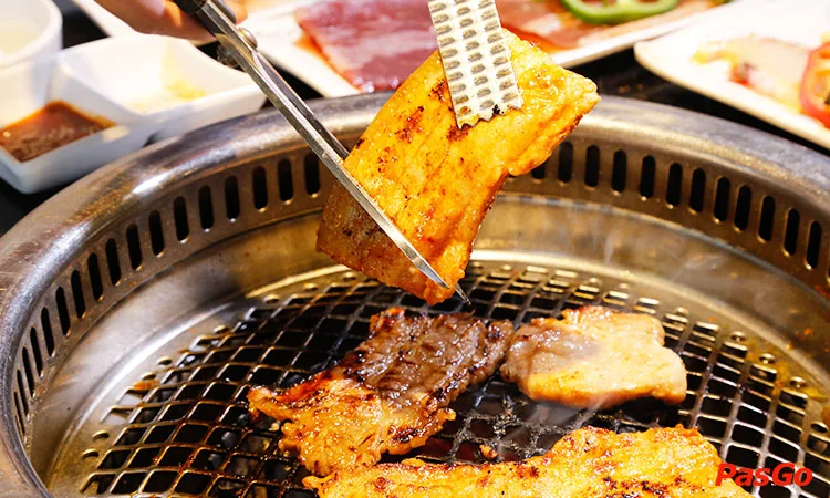 nha-hang-king-bbq-thuy-khue-3