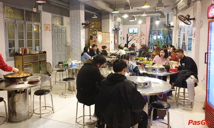 nha-hang-king-dakgalbi-ho-tung-mau-11