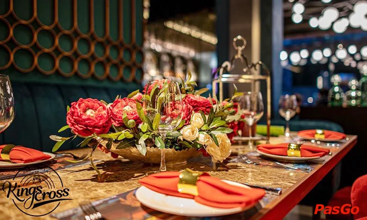 nha-hang-kingcross-le-thanh-ton-slide-12