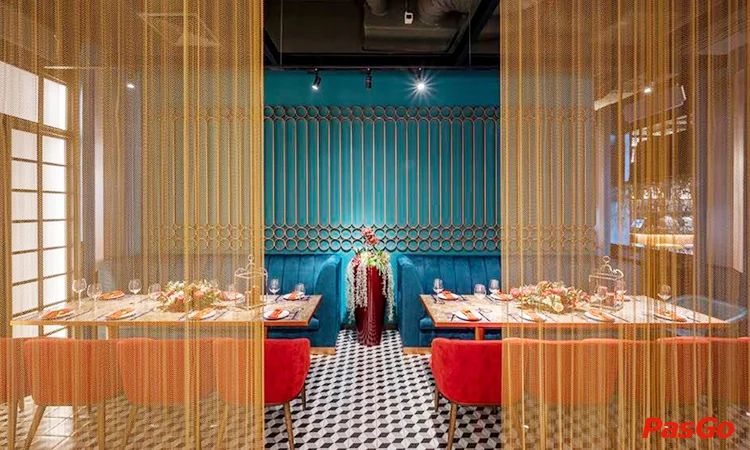 nha-hang-kingcross-le-thanh-ton-slide-11