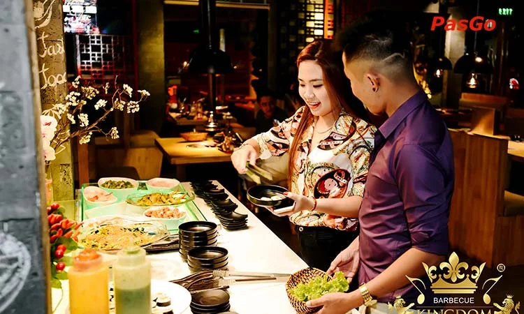 nha-hang-kingdom-bbq-le-van-sy-slide-12