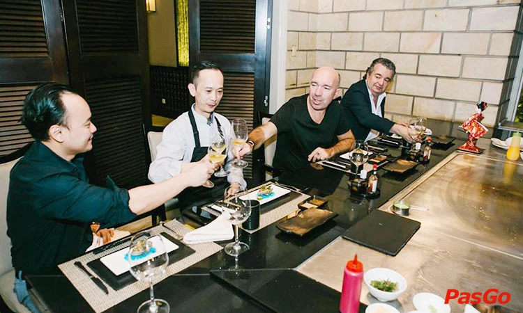 nha-hang-kobe-teppanyaki-ly-tu-trong-10