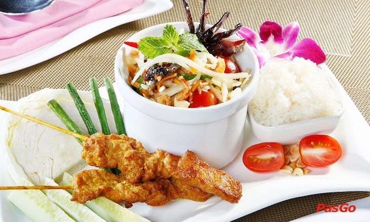 nha-hang-naka-thai-ngo-duc-ke-3