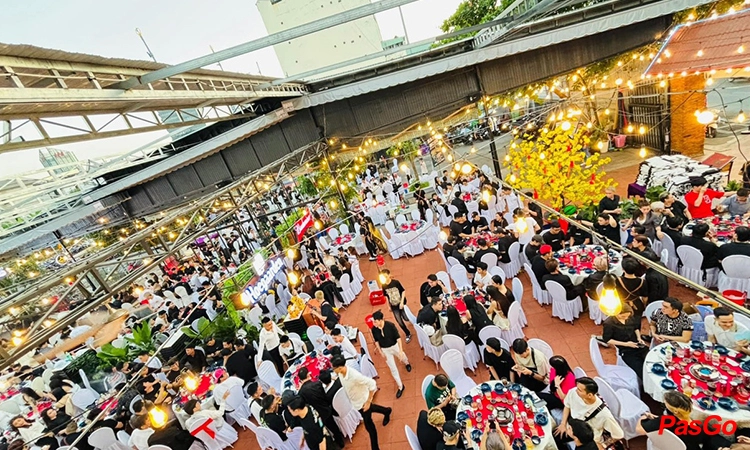 nha-hang-kuk-kuk-food-beer-le-van-luong-11