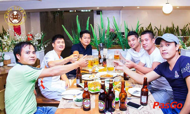 nha-hang-kun-steak-ha-dong-slide-9