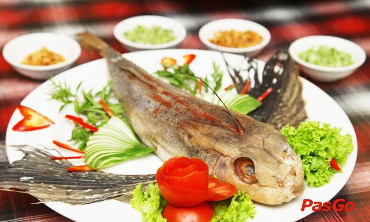 nha-hang-la-ca-quan-xuan-la-slide-5