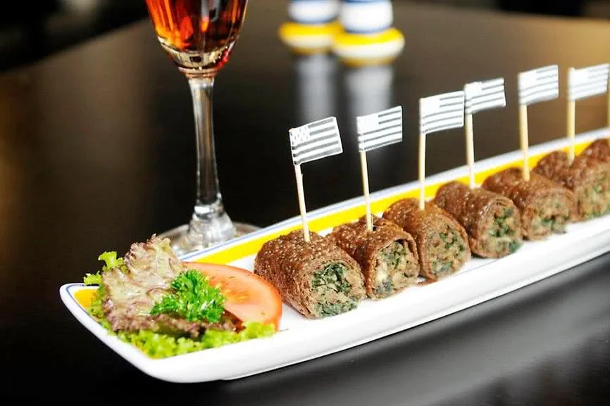 nha-hang-la-creperie-le-thanh-ton-mon-an-5a