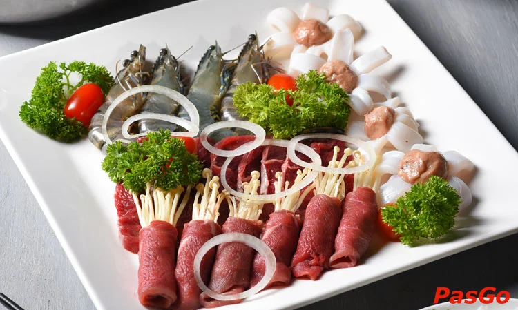 nha-hang-la-maison-deli-10