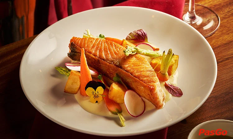 nha-hang-switch-restaurant-ngo-duc-ke-2