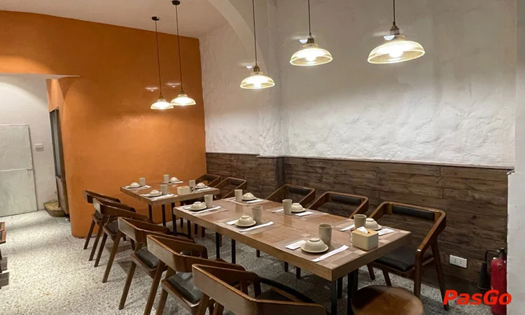 nha-hang-la-quan-hang-luoc-slide-11