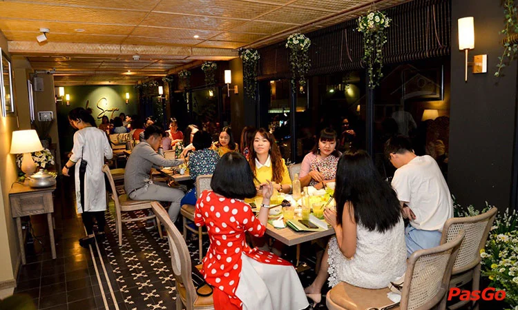 nha-hang-la-saigon-hoa-dao-10