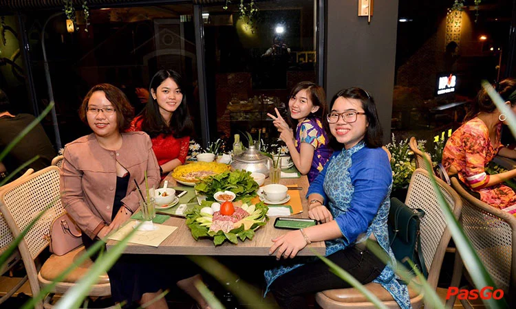 nha-hang-la-saigon-hoa-dao-11
