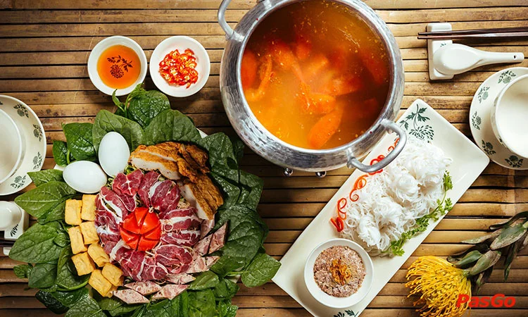 nha-hang-la-saigon-hoa-dao-8