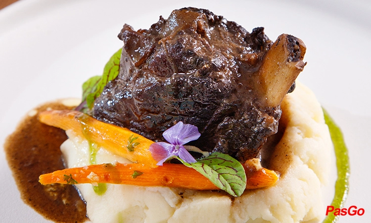 nha-hang-la-yves-tran-quang-dieu-8