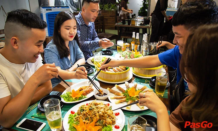 nha-hang-lac-cam-vien-nguyen-thi-thap-10