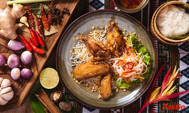 nha-hang-lac-thai-8-phan-van-tri-4