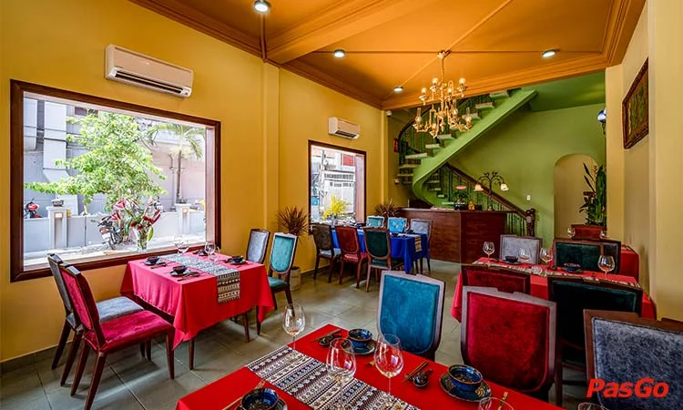 nha-hang-lac-thai-8-phan-van-tri-8