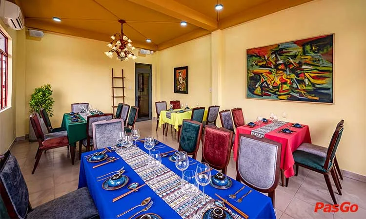 nha-hang-lac-thai-8-phan-van-tri-9