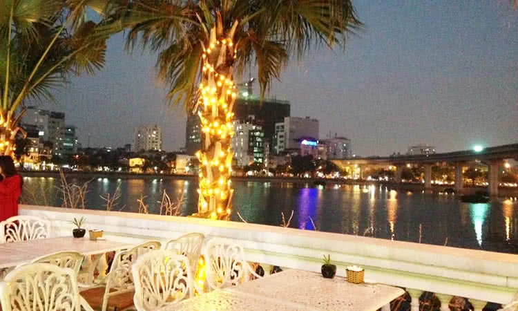 nha-hang-lake-view-hoang-cau-11