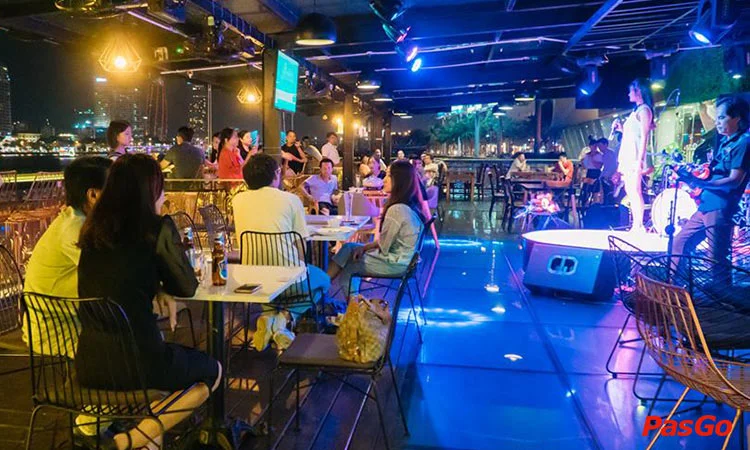 nha-hang-las-vegas-212-khu-du-thuyen-dhc-marina-da-nang-8