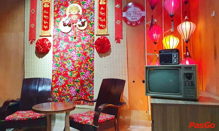 nha-hang-lau-ba-thuy-lac-long-quan-11
