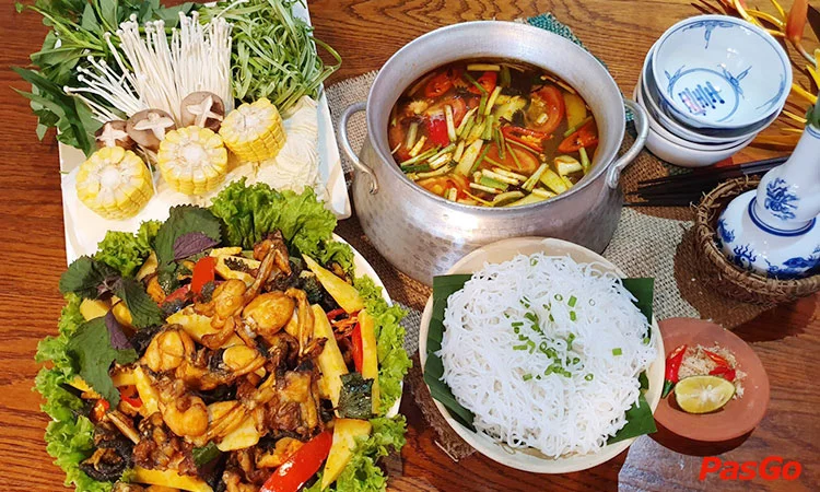 nha-hang-lau-ba-thuy-lac-long-quan-2