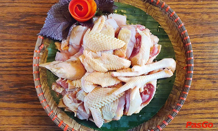 nha-hang-lau-ba-thuy-lac-long-quan-4