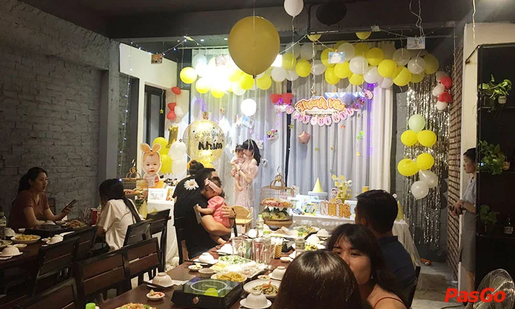 nha-hang-lau-ba-thuy-ngoai-giao-doan-10