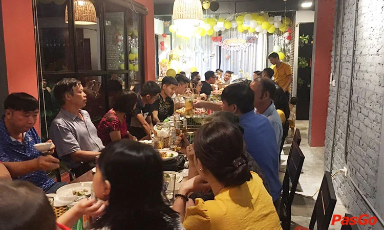 nha-hang-lau-ba-thuy-ngoai-giao-doan-11