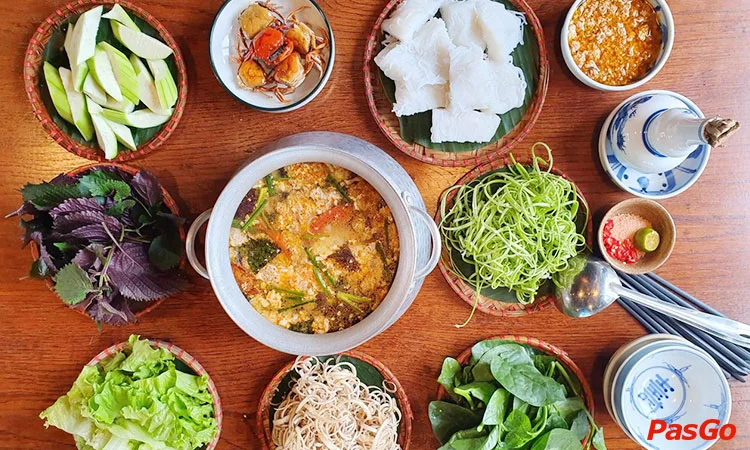 nha-hang-lau-ba-thuy-ngoai-giao-doan-5