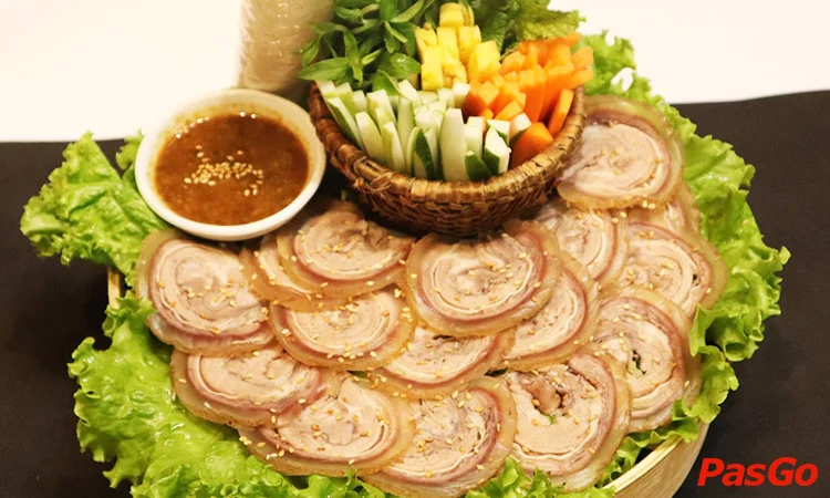 nha-hang-lau-ba-thuy-ngoai-giao-doan-8