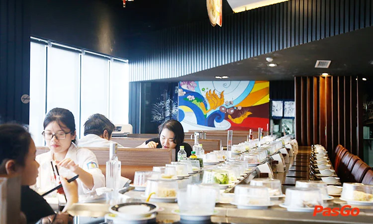 nha-hang-lau-bang-chuyen-kichi-kichi-mipec-long-bien-2