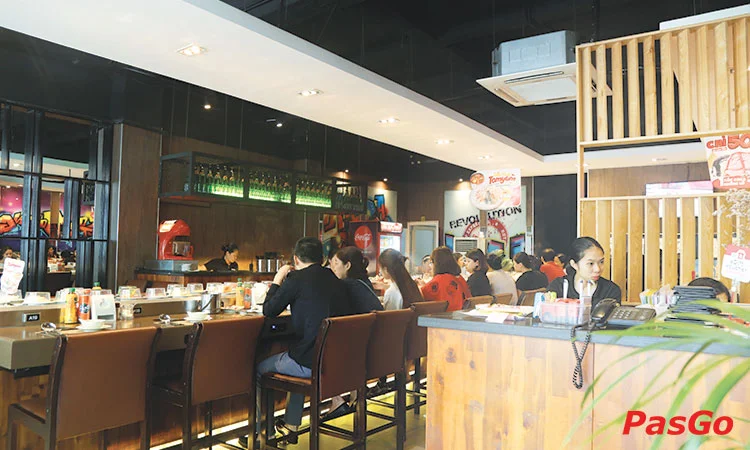 nha-hang-lau-bang-chuyen-kichi-kichi-nguyen-thai-hoc-10