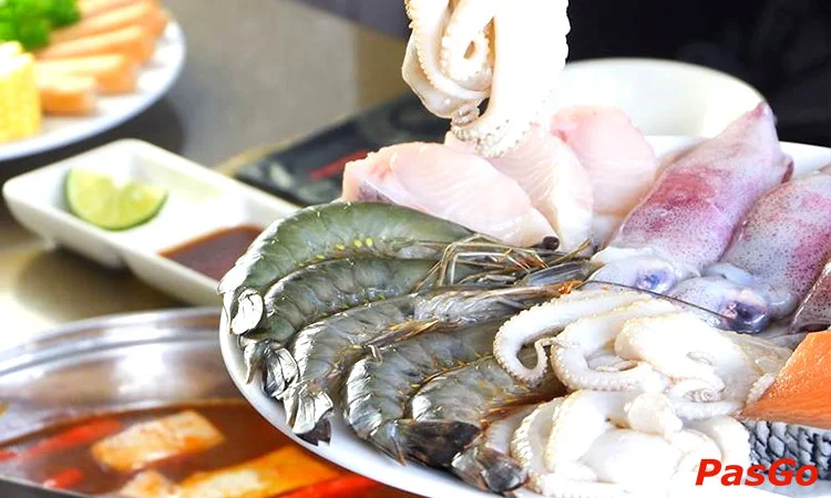 nha-hang-lau-bang-chuyen-kichi-kichi-saigon-centre-10